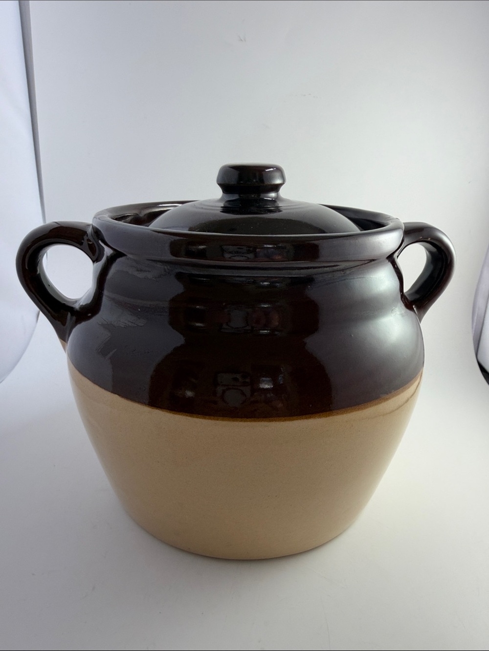 Vintage Bean Pot 7 1/4”